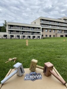 68039d52-ddbd-49f7-9d33-24ae066c9e07