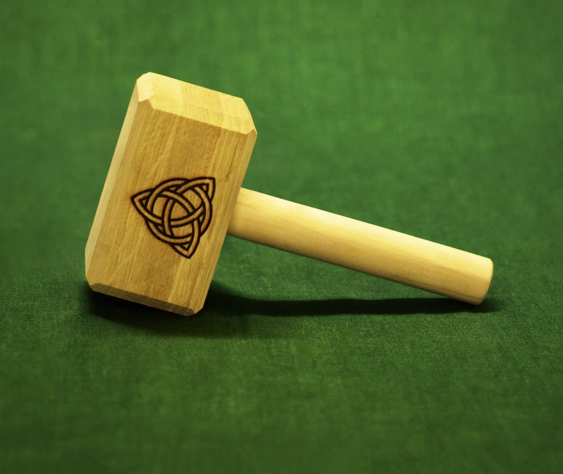 kladivo se vzorem (2)